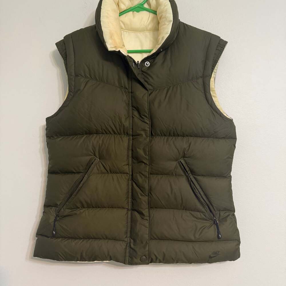 Nike Women's Therma-FIT Duck‎ Down Classic Puffer Green Vest